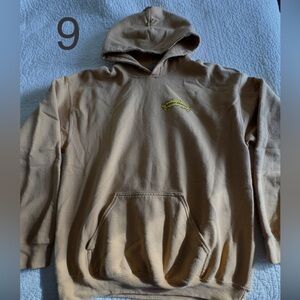 Sierra Nevada Brewing Co. size M hoodie. Very well used, has some stains.